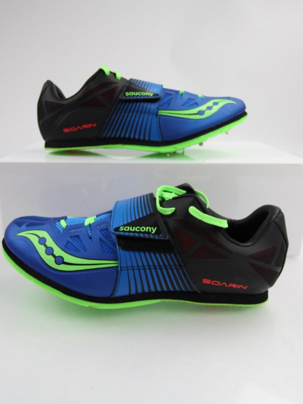 Mens NWT Saucony  Track Cleats